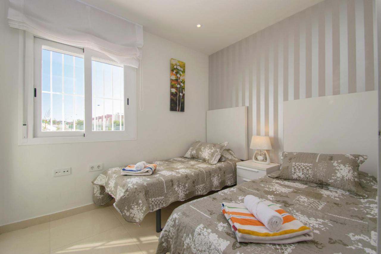 059 Luxury Bungalow - Ac/Wifi Torrevieja Exterior foto
