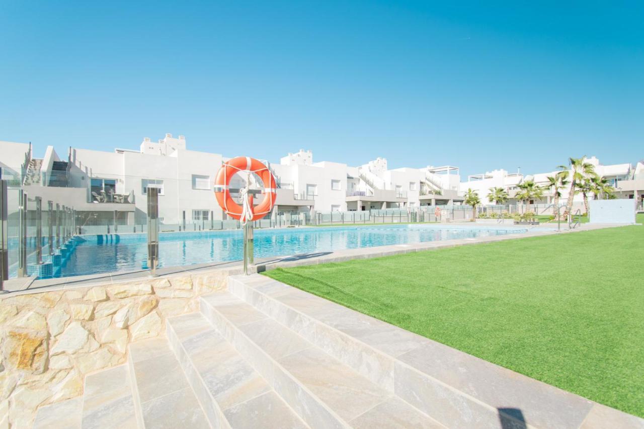 059 Luxury Bungalow - Ac/Wifi Torrevieja Exterior foto